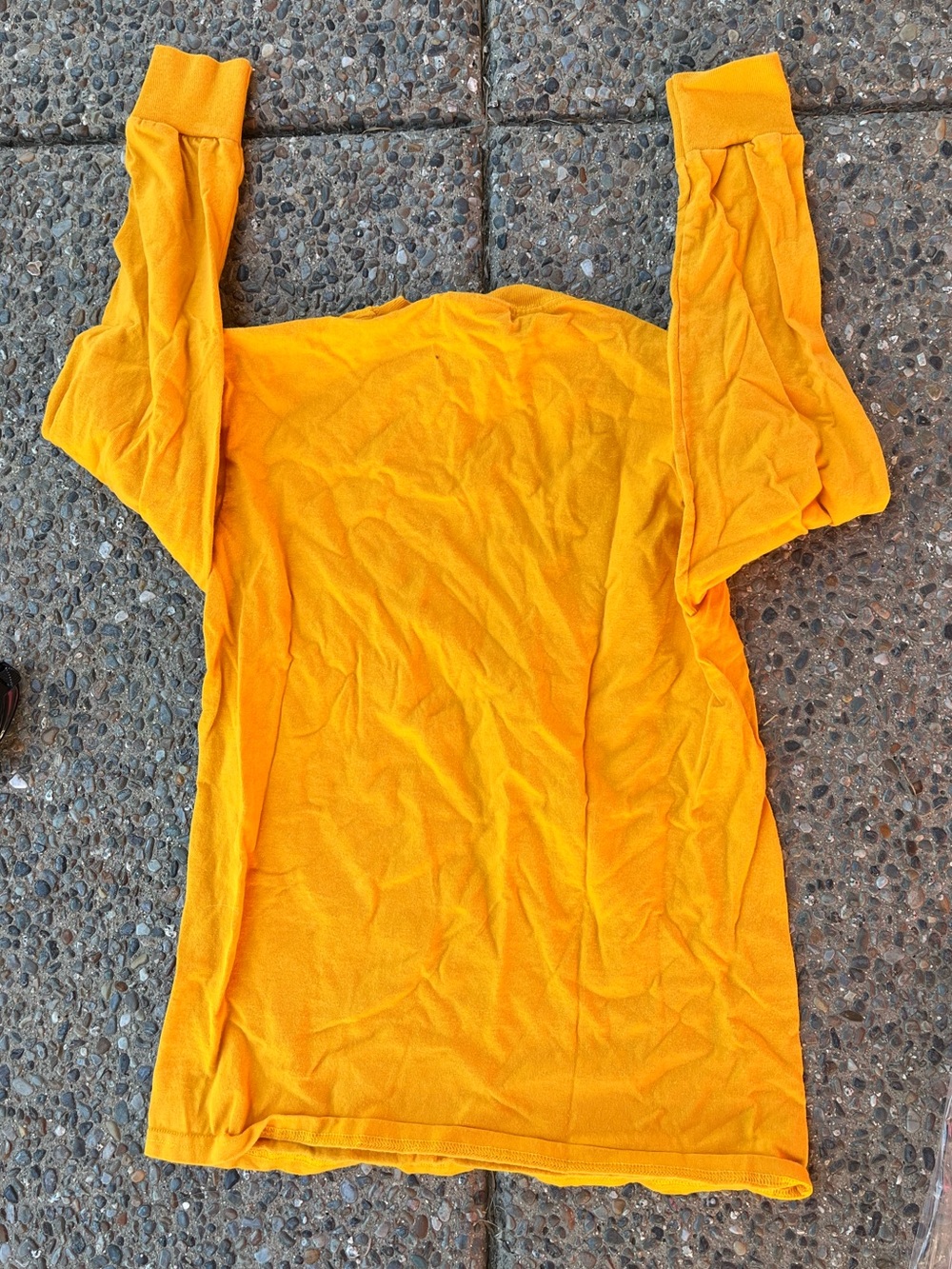 Kids Minion Costume 4 Pieces: Yellow Shirt, Oshkosh Overalls-Sz 6, Hat & Goggles - Picture 4 of 9